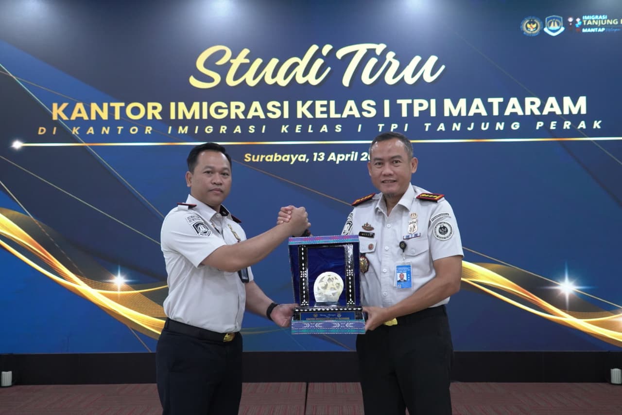 Kanim Tanjung Perak Terima Kunjungan Study Tiru Kanim Mataram untuk Pengembangan  Layanan Keimigrasian di KEK 